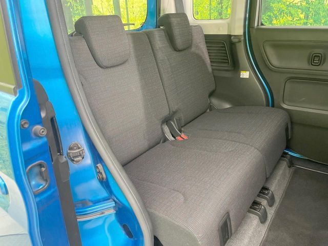 �㕔���Ȃ��C�ɂȂ�^�]�ȃV�[�g���͎g�p�������Ȃ��A�ǍD�ȏ�ԂƂȂ��Ă��܂��B�O�I�[�i�[�l�����J�Ɏg���Ă������Ƃ��悭�킩��܂��ˁB�悤�ȃL�Y�E�����ւ��蓙�A�傫�ȃ_���[�W�͂Ȃ��A�ǍD�ȏ�Ԃł��B