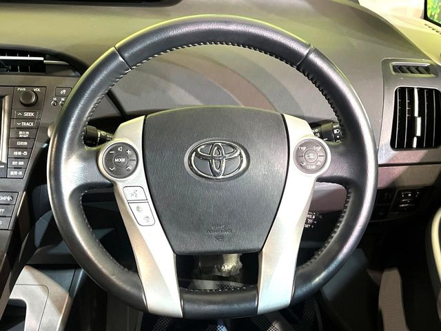 �y�����v�����X�e�A�����O�z�㎿�Ȋv���g�p���邱�ƂŁA��ɂ����������݂ƂĂ��^�]���₷���n���h���ł���