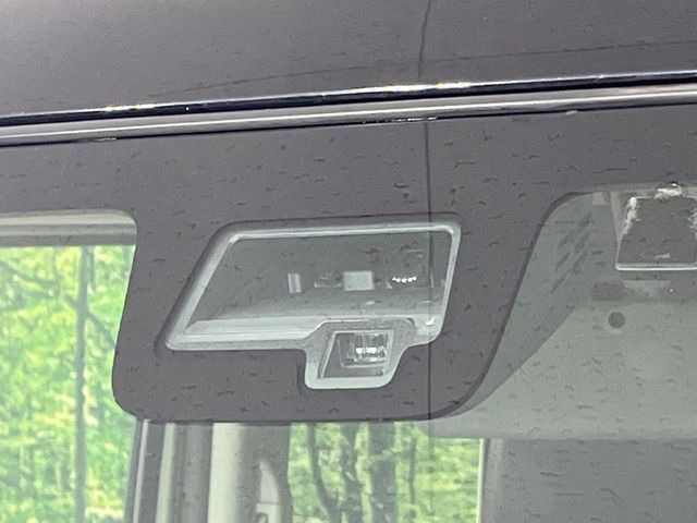 �y�f���A���Z���T�[�u���[�L�T�|�[�g�z���s���ɑO���̎ԗ�����F�����A�Փ˂������Ȏ��͌x��ƃu���[�L�ŏՓˉ���Ɣ�Q�y�����A�V�X�g�B�����S�Ƀh���C�u�����y���݂��������܂��B