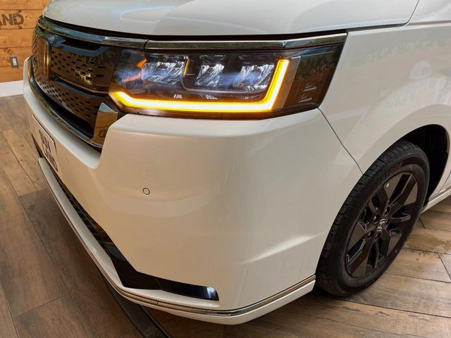 �y�O��LED�w�b�h���C�g�z�X�^�C���b�V���Ȍ����ڂ̎O��LED�w�b�h���C�g�𑕔���X�^�C�������łȂ��A��Ԃ̑��s�����E�ǍD�ň��S���Ă���肢�������܂��B