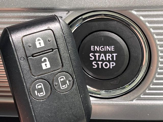 �y�L�[���X�X�^�[�g�V�X�e���z�J�o����|�P�b�g�ɓ��ꂽ�܂܂ł��h�A�̎{���E�������\�ȃX�}�[�g�L�[�𑕔��B�G���W���̃I���E�I�t�����J�M�����o���K�v����������Ƃ��Ă��֗��ł���