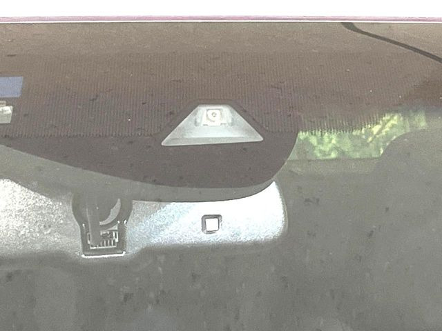 �y�z���_�Z���V���O�z���s���ɑO���̎ԗ�����F�����A�Փ˂������Ȏ��͌x��ƃu���[�L�ŏՓˉ���Ɣ�Q�y�����A�V�X�g�B�����S�Ƀh���C�u�����y���݂��������܂��B