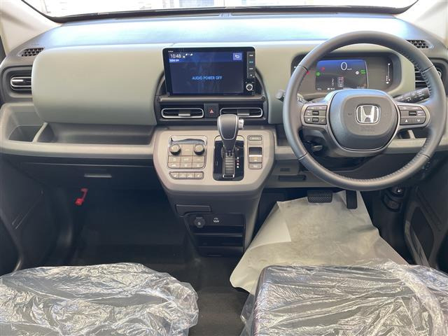 フリード1.5 e:HEV クロスター