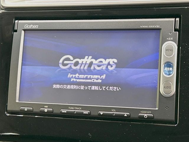 �y�����i�r�z�l�C�̏����i�r�𑕔����Ă���܂��B�i�r�̎g���₷���͂������A�I�[�f�B�I�@�\���[��!�L�����v�◷�s�͂������A�ʋ΂┃�����ȂǕ��i�̃h���C�u���y�����Ȃ�͂���