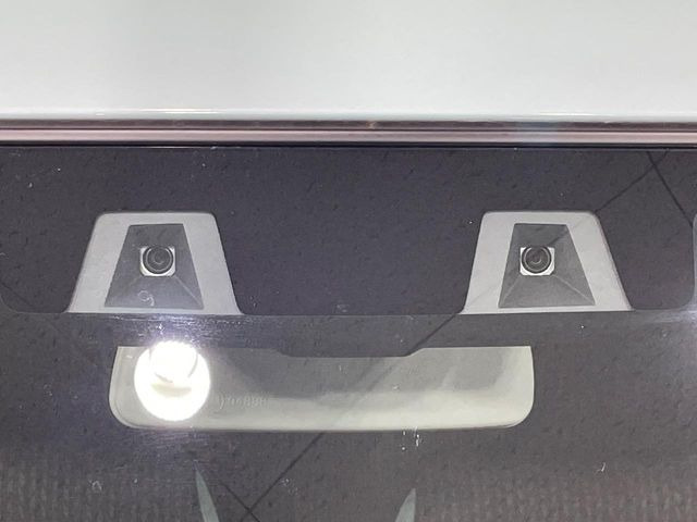 �y�X�Y�L �Z�[�t�e�B�T�|�[�g�z���s���ɑO���̎ԗ�����F�����A�Փ˂������Ȏ��͌x��ƃu���[�L�ŏՓˉ���Ɣ�Q�y�����A�V�X�g�B�����S�Ƀh���C�u�����y���݂��������܂��B