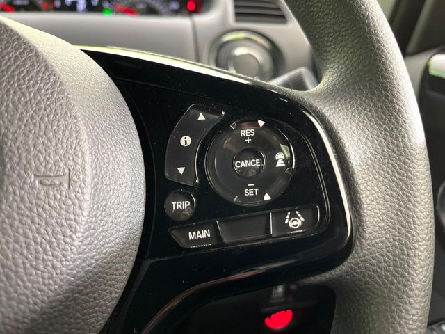 �y�A�_�v�e�B�u�N���[�Y�R���g���[���z�������H�ł̒��������s���y��!!�����ő��x��ۂN���[�Y�R���g���[�����A�Փˌy���V�X�e���ƘA�g���A�O���̎ԗ������m���ĎԊԂ�ۂ悤�ɑ��x���߂��Ă���܂�!!