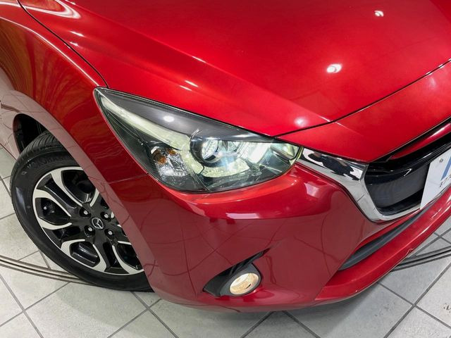 �yLED�w�b�h���C�g�z���V����ԑ��s�����ǍD�Ȏ��E���m�ۂ����S���ĉ^�]�ł��鍂�P�xLED�w�b�h���C�g�𑕔�!�_�����x�������A����d�͂��}�����Ă��܂��B