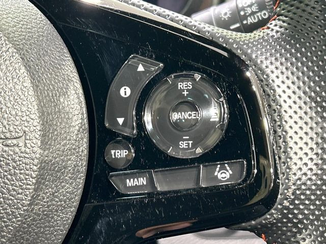 �y�A�_�v�e�B�u�N���[�Y�R���g���[���z�������H�ł̒��������s���y��!!�����ő��x��ۂN���[�Y�R���g���[�����A�Փˌy���V�X�e���ƘA�g���A�O���̎ԗ������m���ĎԊԂ�ۂ悤�ɑ��x���߂��Ă���܂�!!