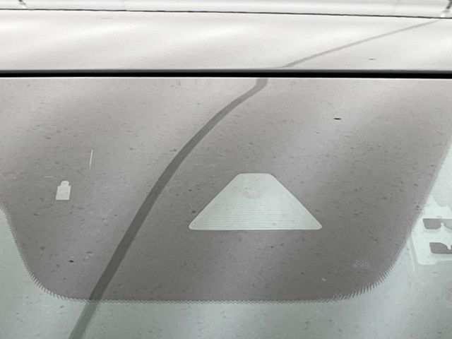 �y�X�}�[�g�V�e�B�u���[�L�T�|�[�g�z�ᑬ���s���ɑO���̎ԗ�����F�����A�Փ˂������Ȏ��͌x��ƃu���[�L�ŏՓˉ���Ɣ�Q�y�����A�V�X�g�B�����S�Ƀh���C�u�����y���݂��������܂��B