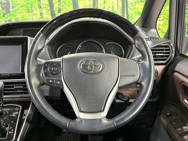 �y�N���[�Y�R���g���[���z�������H�����N���N���s�B�A�N�Z���𗣂��Ă���葬�x�ő��s���ł��A�������^�]���̕��S���y��!�����E�������ȒP�ȃX�C�b�`����Œ����ł��܂��B