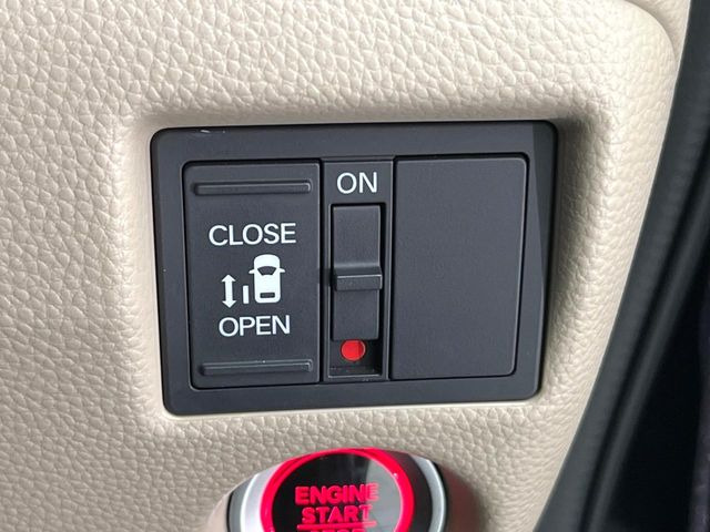 �y�p���[�X���C�h�h�A�z�X�}�[�g�L�[��^�]�Ȃ̃X�C�b�`�ŃX���C�h�h�A�̊J���\���d��������͂����ăh�A���J����K�v�������A���������q�l�ł��A�d���ו��������Ă��鎞�����N�ɊJ���߂ł��܂���