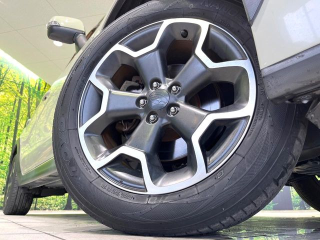 �y����17�C���`�A���~�z�C�[���z�O�ςɃ}�b�`���������A���~�z�C�[���𑕒����Ă���܂��B�e��ЊO�A���~�z�C�[����A�X�^�b�h���X�^�C�����戵�����Ă���܂��B���񂲑��k����������