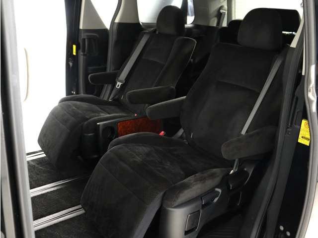 �y�I�b�g�}���t���Z�J���h�V�[�g�z�ő�800mm�̃����O�X���C�h�V�[�g�ƃI�b�g�}���@�\�ɂ�葫���y�X�L�΂������\�ł�!�܂��A�Ђ��|��������܂��̂ŁA���K�ȃh���C�u�����y���݂��������܂�!