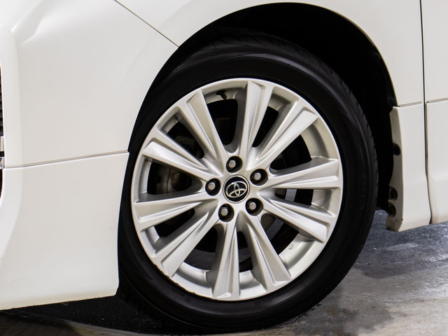 ★各種カスタム!★エアロ取付、社外アルミホイール換装承っております!