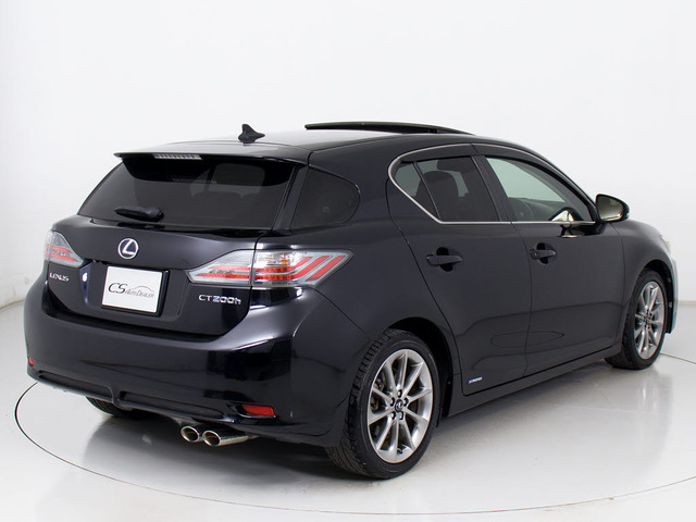 ガナドール製2本出しマフラーが装着されています!お好みはいかがですか?