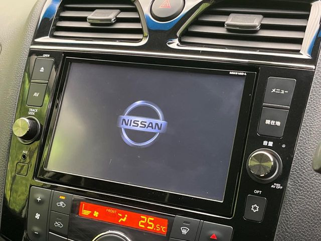 �y����8�^�i�r�z�l�C�̏����i�r�𑕔��B�I�[�f�B�I�@�\���[�����Ă���ABluetooth�ڑ�����΂������̃X�}�z��MP3�v���C���[�̉��y���Đ��\!�����̉^�]������Ɋy�����Ȃ�܂�!!