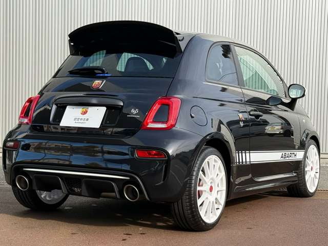 アバルト695エッセエッセ1.4