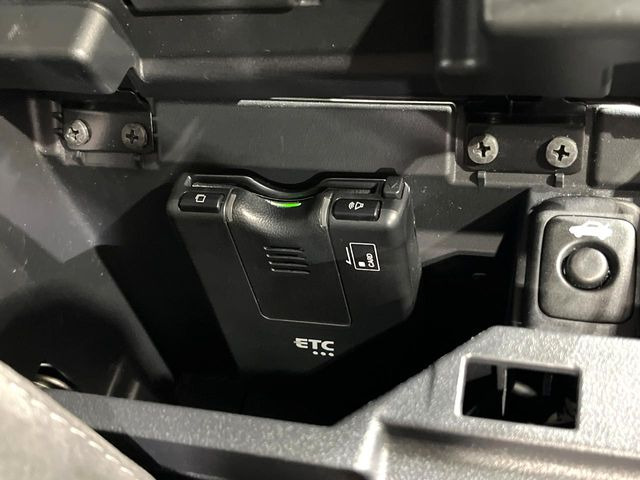 【ETC】高速道路の料金所をストレスなく通過!話題のスポットやサービスエリアに多い「スマートIC」利用時は必須のアイテムです。当店でセットアップを実施、ご納車当日からすぐにご利用いただけます!