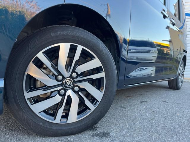 �y�����A���~�z�C�[���z�O�ςɃ}�b�`���������A���~�z�C�[���𑕒����Ă���܂��B�e��ЊO�A���~�z�C�[����A�X�^�b�h���X�^�C�����戵�����Ă���܂��B���񂲑��k����������