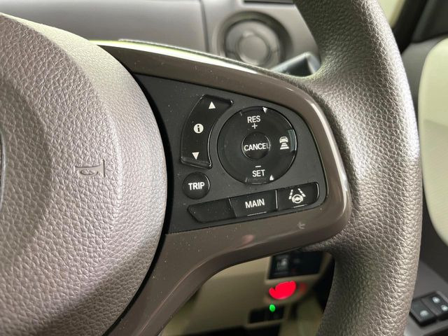 �y�A�_�v�e�B�u�N���[�Y�R���g���[���z�������H�ł̒��������s���y��!!�����ő��x��ۂN���[�Y�R���g���[�����A�Փˌy���V�X�e���ƘA�g���A�O���̎ԗ������m���ĎԊԂ�ۂ悤�ɑ��x���߂��Ă���܂�!!