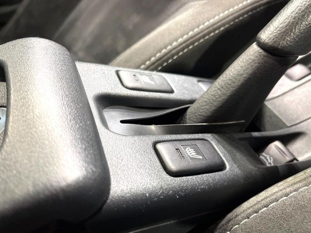 【シートヒーター】寒い日に重宝するシートヒーター!エアコンより早く温まってくれるので寒がりの人も安心ですね♪エアコンの温風は乾燥するから苦手、という方にもをおすすめです。