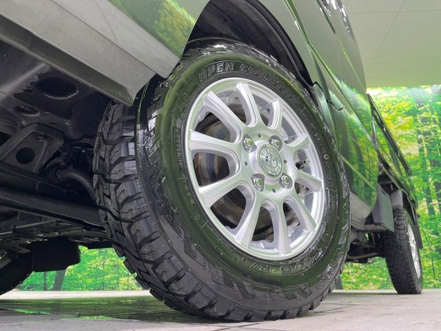 【12インチアルミホイール】外観にマッチしたアルミホイールを装着しております。各種アルミホイールや、スタッドレスタイヤも取扱いしております。是非ご相談ください♪