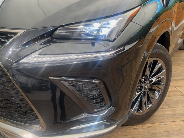 �yLED�w�b�h���C�g�z���V����ԑ��s�����ǍD�Ȏ��E���m�ۂ����S���ĉ^�]�ł��鍂�P�xLED�w�b�h���C�g�𑕔�!�_�����x�������A����d�͂��}�����Ă��܂��B