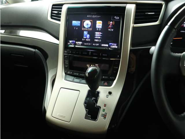 �y��l�C!ALPINE��BIG-X9�C���`�i�r��z���ʂɂ��i�r�������Ղ�DVD�Đ��Ȃǔ��̗͂L��f�����y���߂܂�!�܂��A�u���[�g�D�[�X�ڑ��ȂǑ��ʂȋ@�\����葵���Ă���܂�!