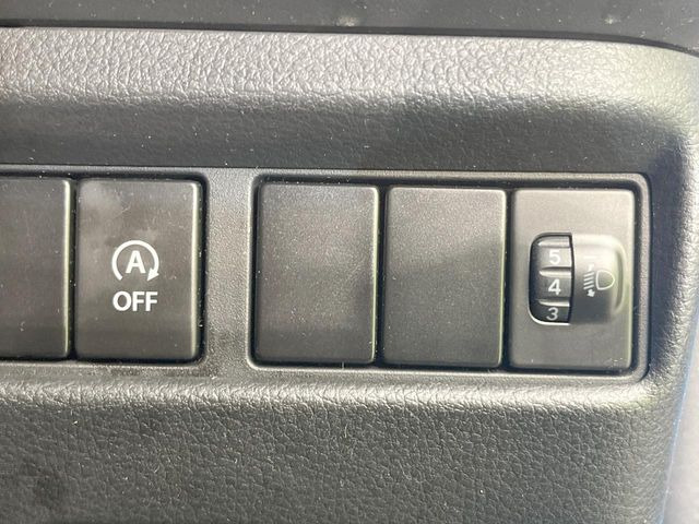 �y�A�C�h�����O�X�g�b�v�z�ԐM����a�؂Œ�Ԃ����ۂɃG���W�����~���A���ʂȔR���̏����}���܂��B�R��������ی�ɂȂ���@�\��G���W���̓u���[�L�𗣂��΍Ďn�����܂��B