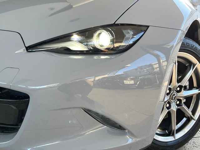 �yLED�w�b�h���C�g�z���V����ԑ��s�����ǍD�Ȏ��E���m�ۂ����S���ĉ^�]�ł��鍂�P�xLED�w�b�h���C�g�𑕔�!�_�����x�������A����d�͂��}�����Ă��܂��B