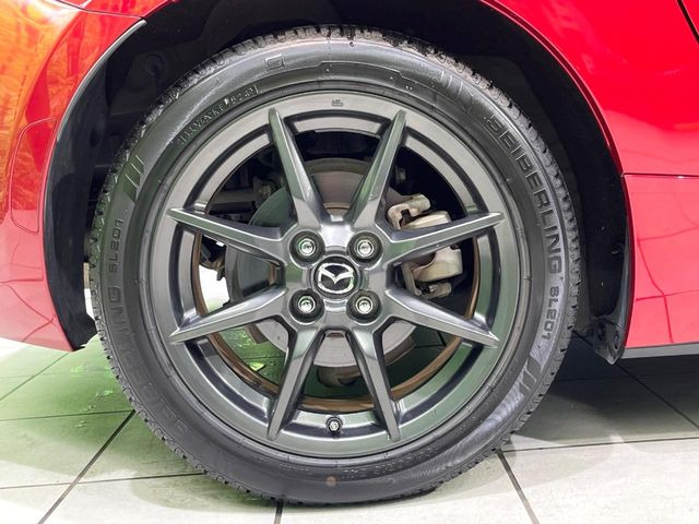 �y����16�C���`�A���~�z�C�[���z�O�ςɃ}�b�`���������A���~�z�C�[���𑕒����Ă���܂��B�e��ЊO�A���~�z�C�[����A�X�^�b�h���X�^�C�����戵�����Ă���܂��B���񂲑��k����������