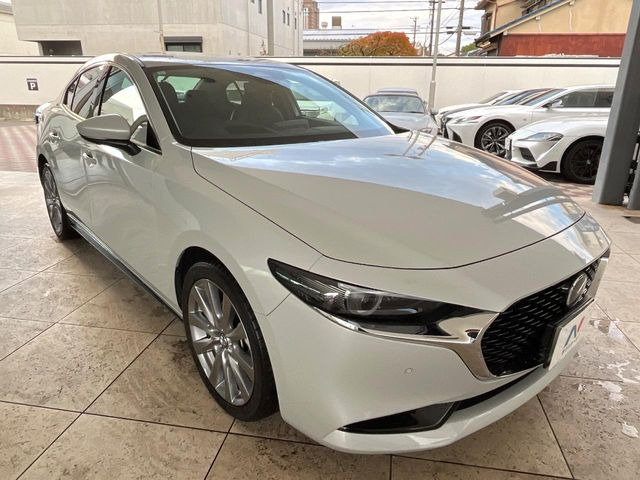 �������x�̃K���X�疌�ŝ����͂������A�㎿�ȃc���E����������B���O����_���J�����؂Ȉ��Ԃ�ی삵�A�F�����E�򉻂�h�~�B�u�e�X�v���b�V���R�[�g�v�A�u�e�v���~�b�T�R�[�g�v���炨�I�т��������܂��B