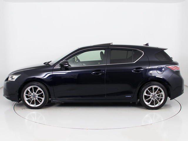 社外アルミホイール取付・スピンドルエアロ取付・各メーカーエアロ取付・車高調・ローダウン・ライトカスタム・スモークフィルム施工OK!お気軽にご相談下さい!