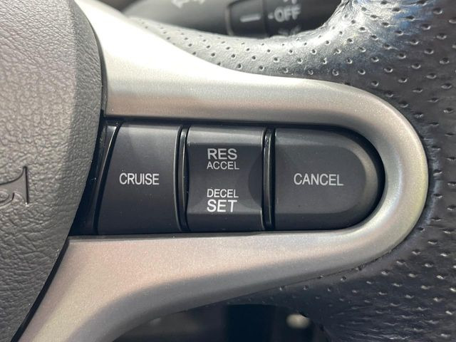 �y�N���[�Y�R���g���[���z�������H�����N���N���s�B�A�N�Z���𗣂��Ă���葬�x�ő��s���ł��A�������^�]���̕��S���y��!�����E�������ȒP�ȃX�C�b�`����Œ����ł��܂��B