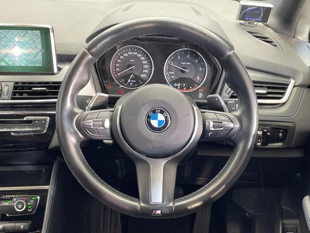 ���n���h�����̃X�������Ȃ��A���ꂢ�ȏ�Ԃ��ێ����Ă���܂��B�e�X�C�b�`���̓�����m�F�ς݂ł��B