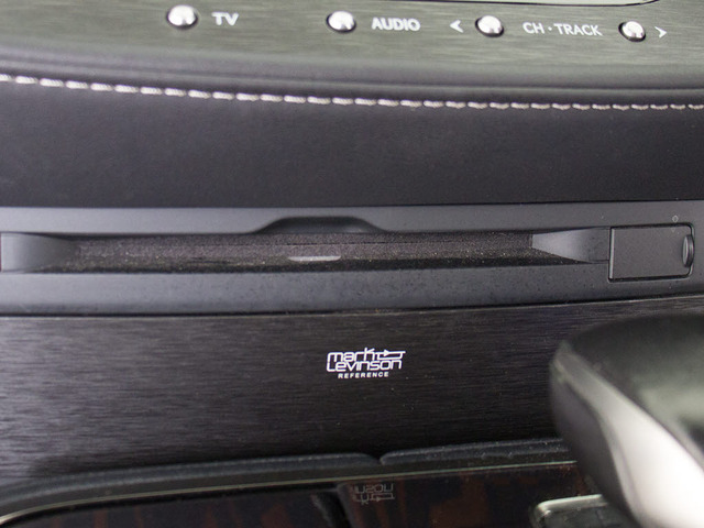 マークレビンソンプレミアムサウンドシステム!そのクリアで迫力あるサウンドにより、オーディオブランドとして名高いブランドです!まるでコンサートホールのような臨場感を味わえます!!