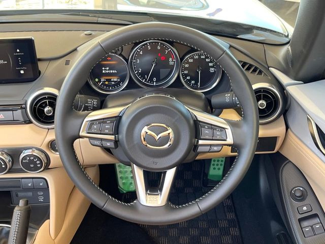 �y�����v�����X�e�A�����O�z�㎿�Ȋv���g�p���邱�ƂŁA��ɂ����������݂ƂĂ��^�]���₷���n���h���ł���