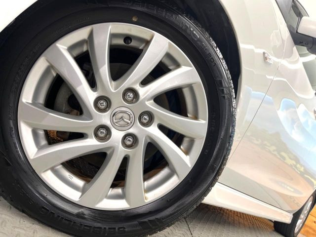 �y����16�C���`�A���~�z�C�[���z�O�ςɃ}�b�`���������A���~�z�C�[���𑕒����Ă���܂��B�e��ЊO�A���~�z�C�[����A�X�^�b�h���X�^�C�����戵�����Ă���܂��B���񂲑��k����������