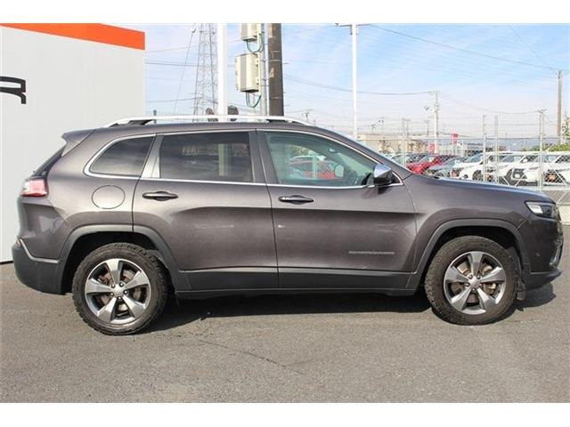 ���Ǝҗl�ւ̔̔��͂��f�肳���Ă��������܂��B �Ԍ������ԗ��̏ꍇ�́A�Ԍ����擾�������x�������z�ŕ\�����Ă���܂��B