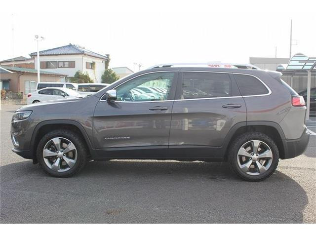 ���Ǝҗl�ւ̔̔��͂��f�肳���Ă��������܂��B �Ԍ������ԗ��̏ꍇ�́A�Ԍ����擾�������x�������z�ŕ\�����Ă���܂��B