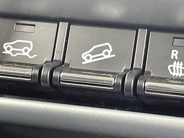 �y�_�E���q���A�V�X�g�z�}�ȍ⓹������Ƃ��Ɏ����Ńu���[�L�𐧌�A���̒ᑬ�x��ۂ��܂��B�ᓹ�∫�H�ȂǊ���₷���H�ʂ̉����ł��^�C�������b�N���Ȃ�������S!�n���h������ɏW���ł��܂�!