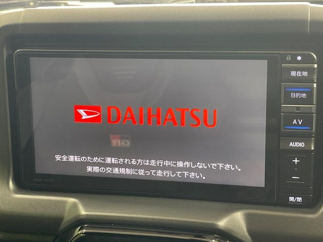 �y�����i�r�z�l�C�̏����i�r�𑕔����Ă���܂��B�i�r�̎g���₷���͂������A�I�[�f�B�I�@�\���[��!�L�����v�◷�s�͂������A�ʋ΂┃�����ȂǕ��i�̃h���C�u���y�����Ȃ�͂���