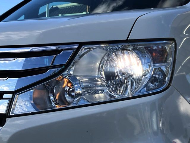 ���w�b�h���C�g��e�[�������v&�A���~�z�C�[�����̊e��R�[�e�B���O���I�X�X�����Ă���܂��B�{�H��̃����e�i���X�͐��􂢂�����OK��