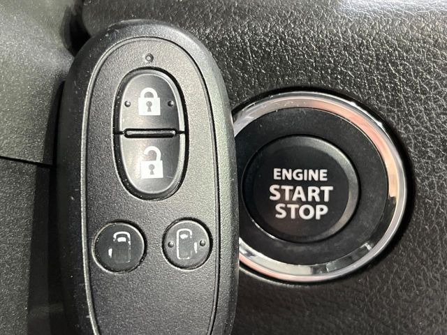 �y�L�[���X�X�^�[�g�V�X�e���z�J�o����|�P�b�g�ɓ��ꂽ�܂܂ł��h�A�̎{���E�������\�ȃX�}�[�g�L�[�𑕔��B�G���W���̃I���E�I�t�����J�M�����o���K�v����������Ƃ��Ă��֗��ł���