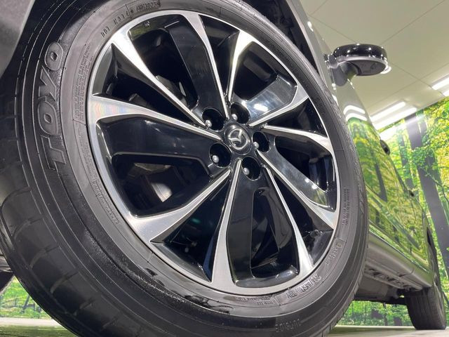 �y����19�C���`�A���~�z�C�[���z�O�ςɃ}�b�`���������A���~�z�C�[���𑕒����Ă���܂��B�e��ЊO�A���~�z�C�[����A�X�^�b�h���X�^�C�����戵�����Ă���܂��B���񂲑��k����������