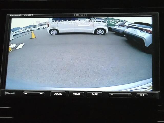 �o�b�N�J�����������Ă���܂��B���Ԏ��ɑ�ϖ��ɗ����܂�������Ԃ����ȕ��ɂ��֗��@�\�ł���