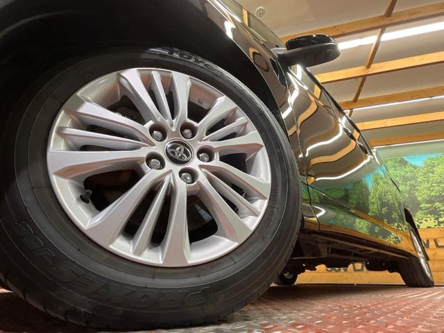 �y����16�C���`�A���~�z�C�[���z�O�ςɃ}�b�`���������A���~�z�C�[���𑕒����Ă���܂��B�e��ЊO�A���~�z�C�[����A�X�^�b�h���X�^�C�����戵�����Ă���܂��B���񂲑��k����������