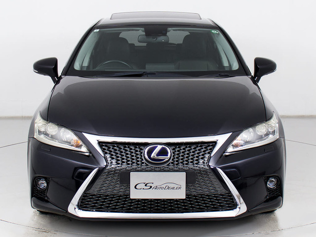 外装は大変綺麗な状態となります!光沢や艶もバッチリです。さらにガラス系ボディコーティングの施工もお任せください。多くの経験と実績から、お客様の使用用途に合ったコーティングをご提案させて頂きます。