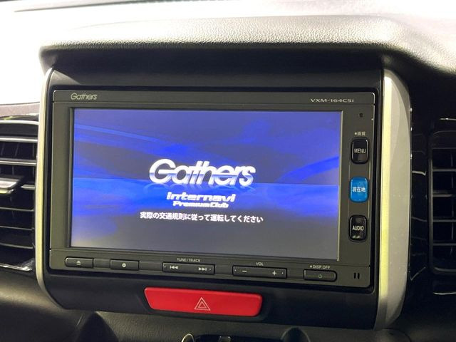 �y�����i�r�z�l�C�̏����i�r�𑕔����Ă���܂��B�i�r�̎g���₷���͂������A�I�[�f�B�I�@�\���[��!�L�����v�◷�s�͂������A�ʋ΂┃�����ȂǕ��i�̃h���C�u���y�����Ȃ�͂���