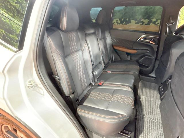 �y���烌�U�[�V�[�g�z����̂ӂ���肪�e�ՂŃ����e�i���X�����ȒP�ȁA�@�\���ɗD��鍇����v���̗p�����㎿�ȃV�[�g�ł��B����S�n���悭�A���������ӂ��S�n�ǂ��ԓ���Ԃ����o���Ă���܂��B